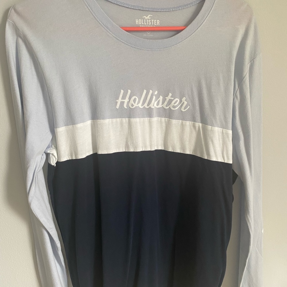 Hollister long sleeve t-shirt